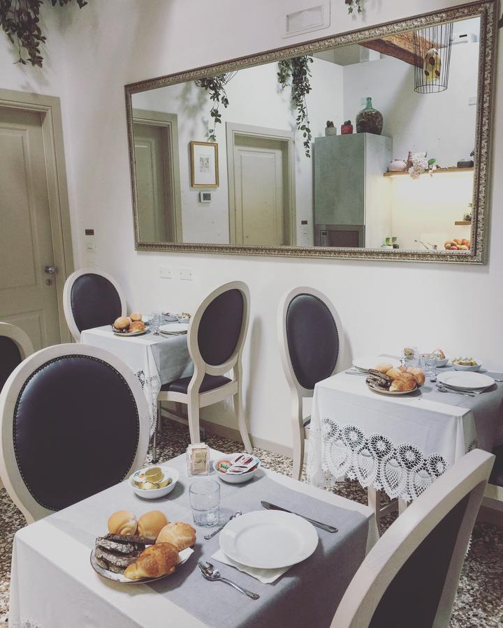 B&B Al Pozzo Di Luce Venesia Bagian luar foto