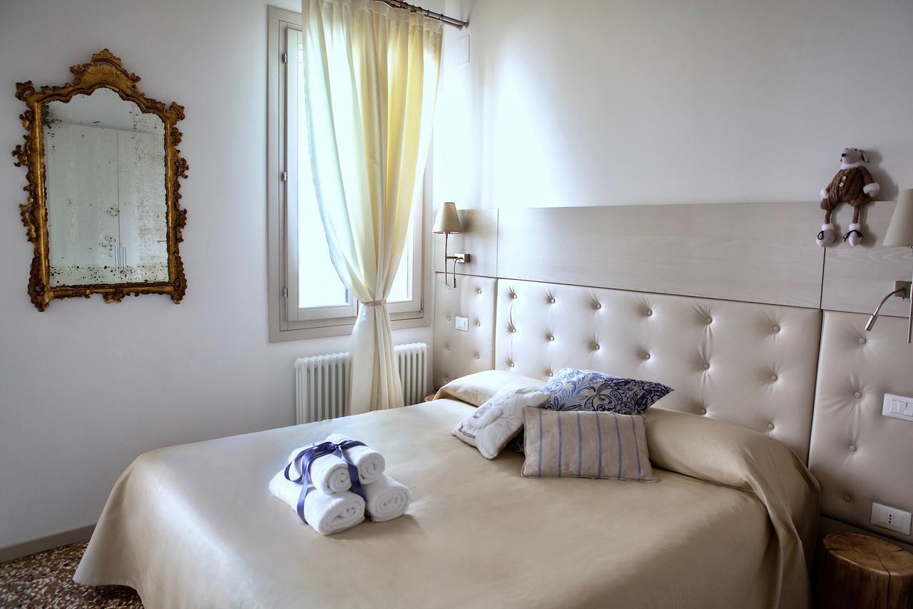 B&B Al Pozzo Di Luce Venesia Bagian luar foto