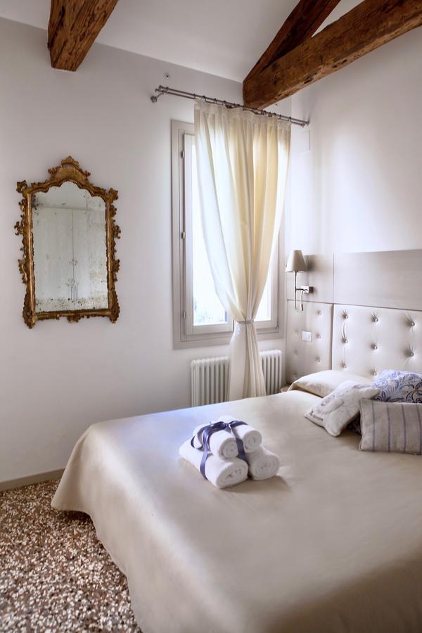 B&B Al Pozzo Di Luce Venesia Bagian luar foto