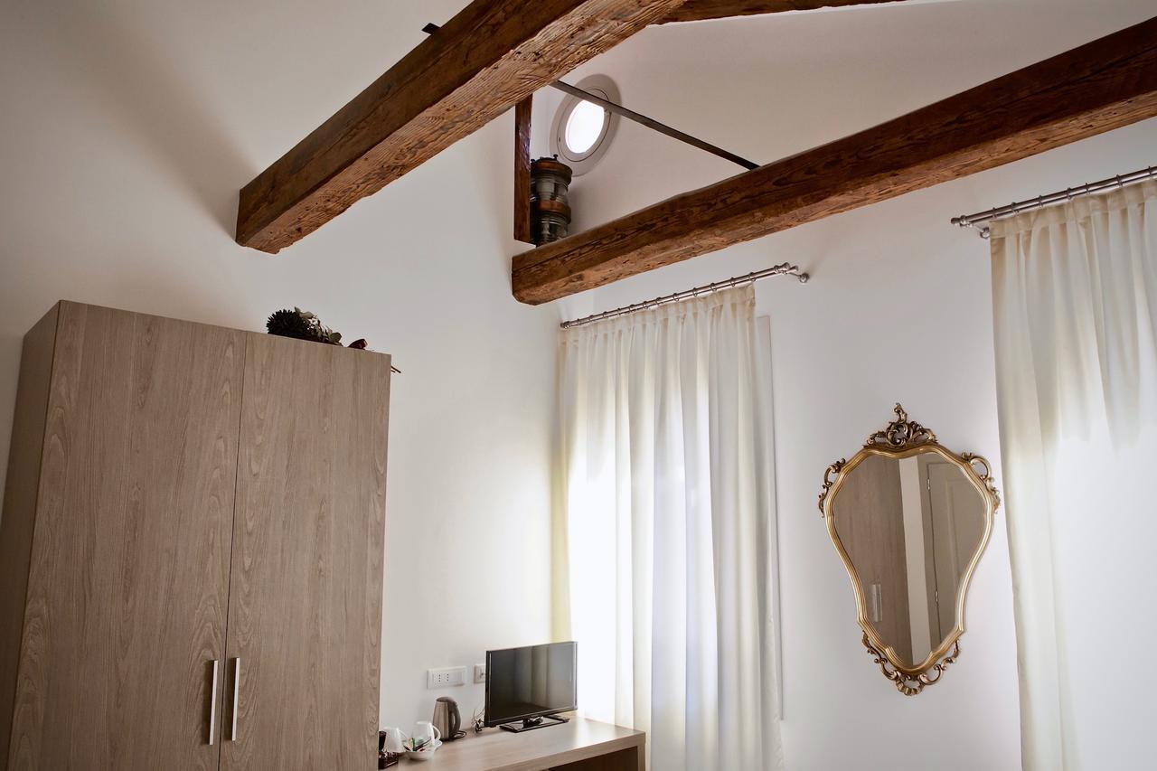 B&B Al Pozzo Di Luce Venesia Bagian luar foto