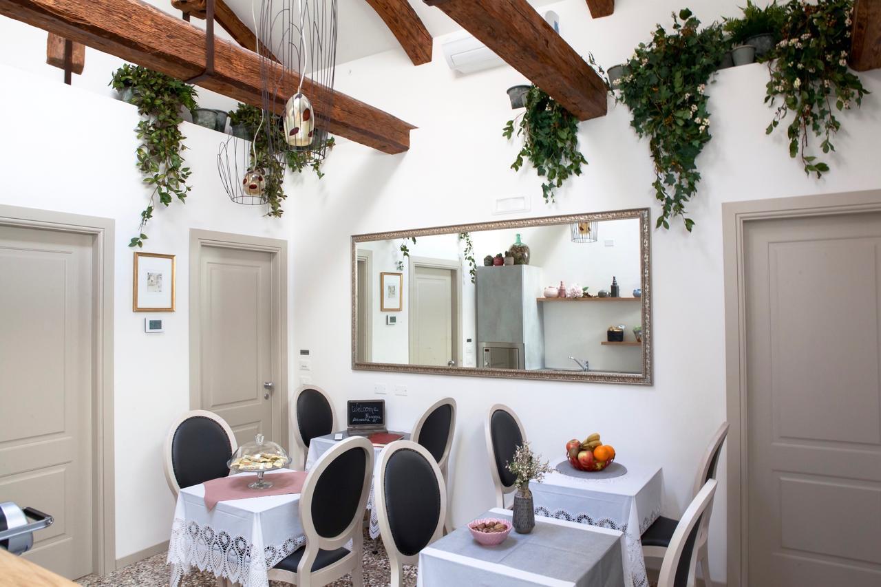 B&B Al Pozzo Di Luce Venesia Bagian luar foto