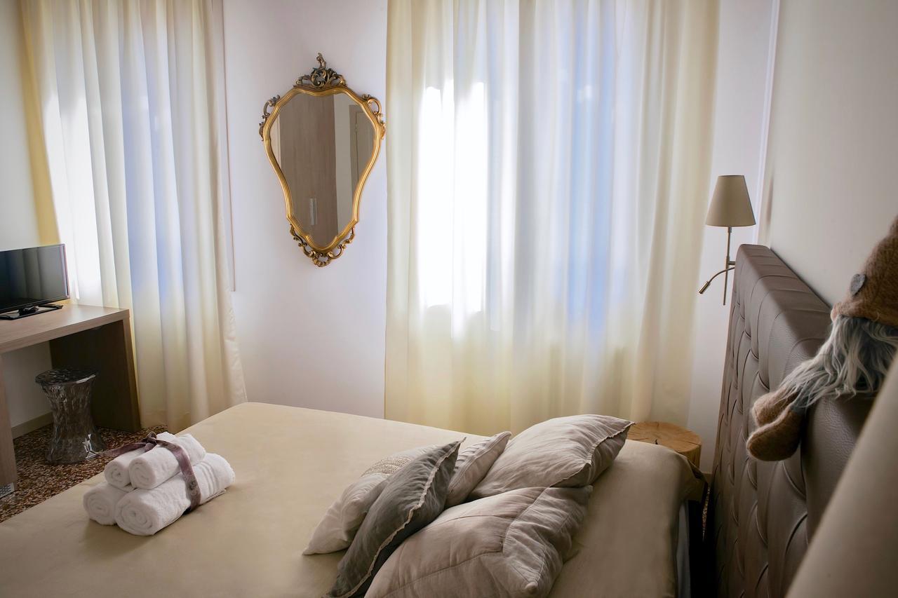 B&B Al Pozzo Di Luce Venesia Bagian luar foto