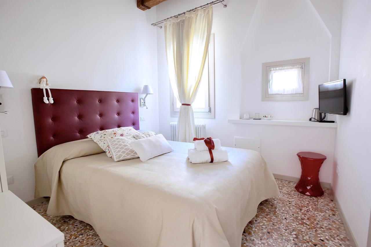 B&B Al Pozzo Di Luce Venesia Bagian luar foto
